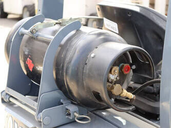 2008-toyota-02-8fgf18-1402799-44820422