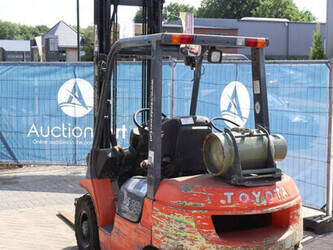 2011-toyota-42-7fgf25-1402800-44820444