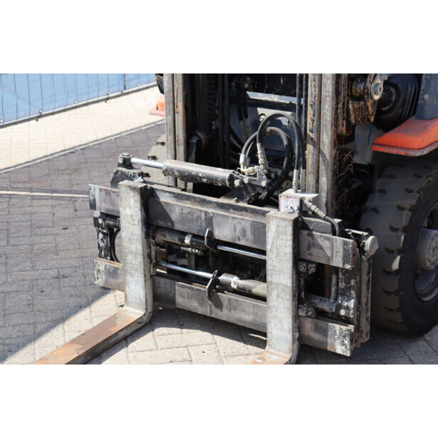 2011 تويوتا 42-7FGF25-44820451