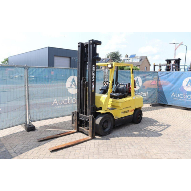 1998 Hyster H3.20XM-44820519