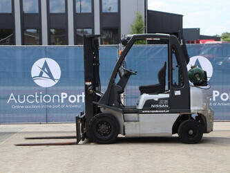 2005-nissan-ud02a25pq-1402805-44820636