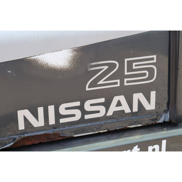 2005 NISSAN UD02A25PQ-44820648