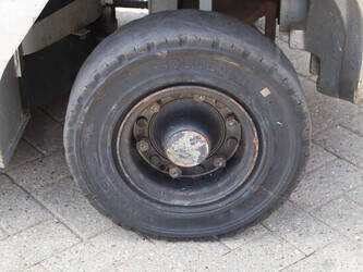 2005-nissan-ud02a25pq-1402805-44820649