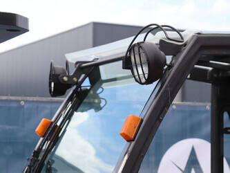 2005-nissan-ud02a25pq-1402805-44820665