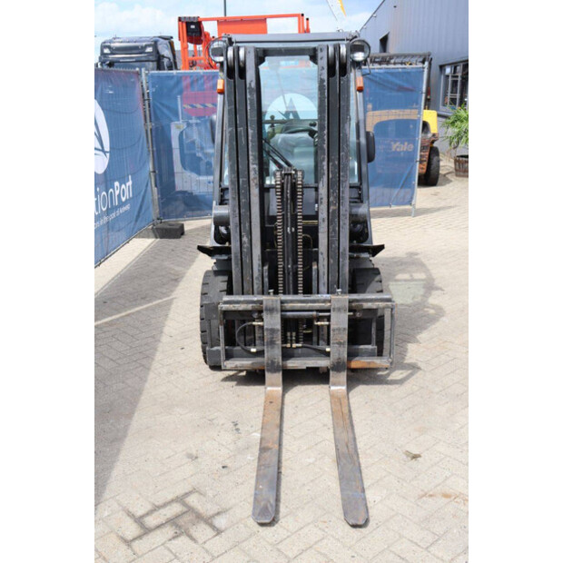 2006 نيسان UD02A25PQ-44820679