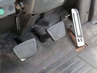 2006-nissan-ud02a25pq-1402806-44820695