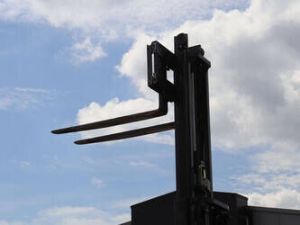 2006-nissan-ud02a25pq-1402806-44820705