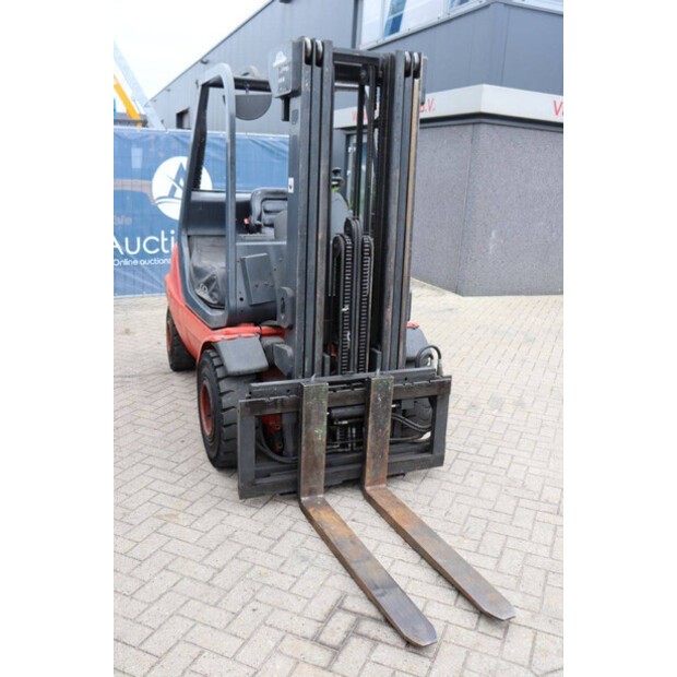 1998 Linde H30T-03-44820757