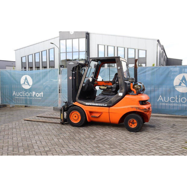 2002 Linde H30T-03-44820787