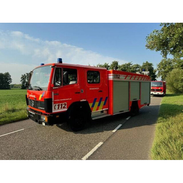 1994 Mercedes-Benz E817R-44820880