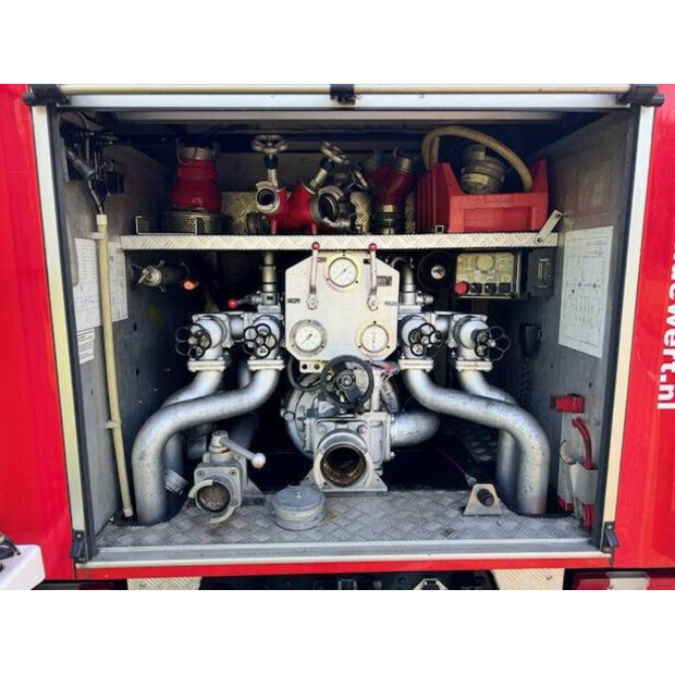 1996 مرسيدس بنز 1124-44820910