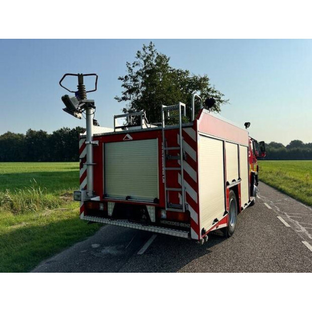 1996 مرسيدس بنز 1124-44820921