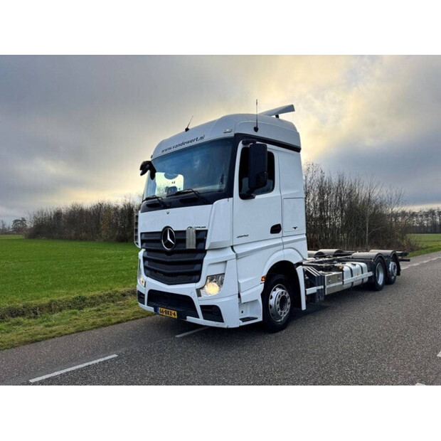 2018 Mercedes-Benz ACTROS 2542-44821318