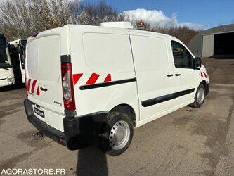2011-citroen-jumpy-1402906-44834187