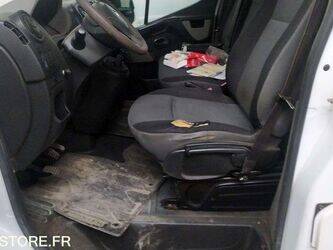 2013-renault-master-1402912-44834241