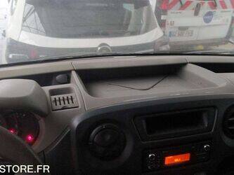 2013-renault-master-1402912-44834248