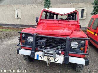 صورة ل سيارات 2000 لاند روفر Defender