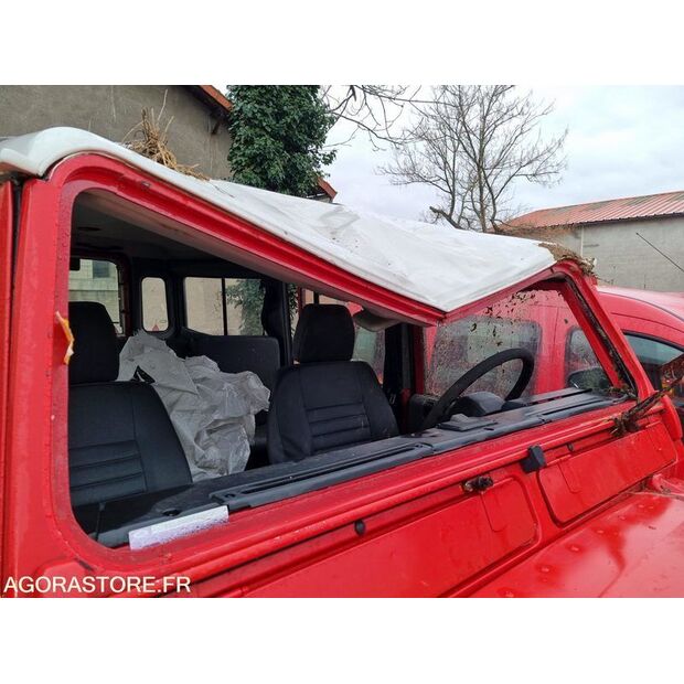 2000 Land Rover Defender-44834257