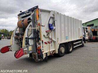 2008-renault-premium-1402915-44834269