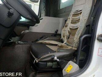 2008-renault-premium-1402918-44834304