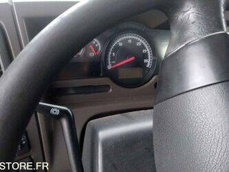 2008-renault-premium-1402918-44834308