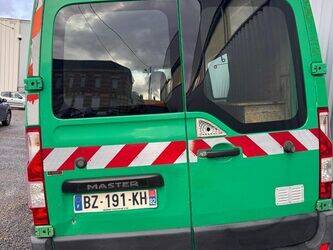 2011-renault-master-1402922-44834366