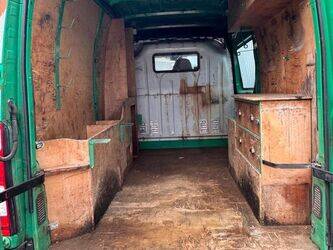 2011-renault-master-1402922-44834372