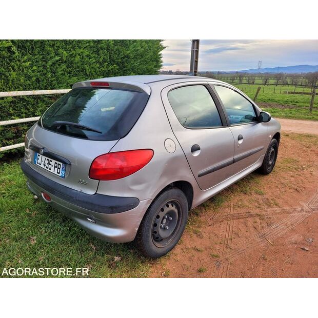 2001 Peugeot 206-44834396