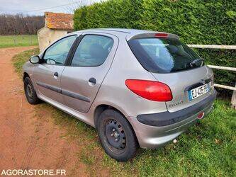 2001-peugeot-206-1402925-44834398