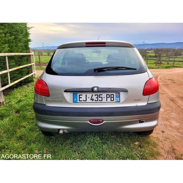2001 Peugeot 206-44834399