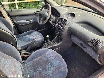 2001-peugeot-206-1402925-44834403