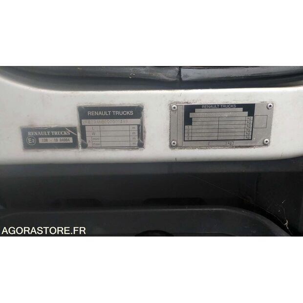 2011 Renault PREMIUM-44834531