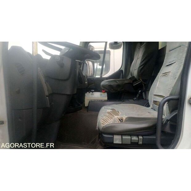 2011 Renault PREMIUM-44834534