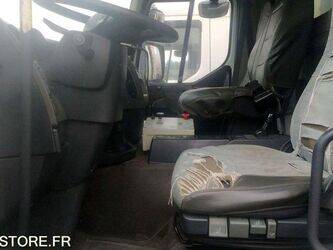 2011-renault-premium-1402937-44834534