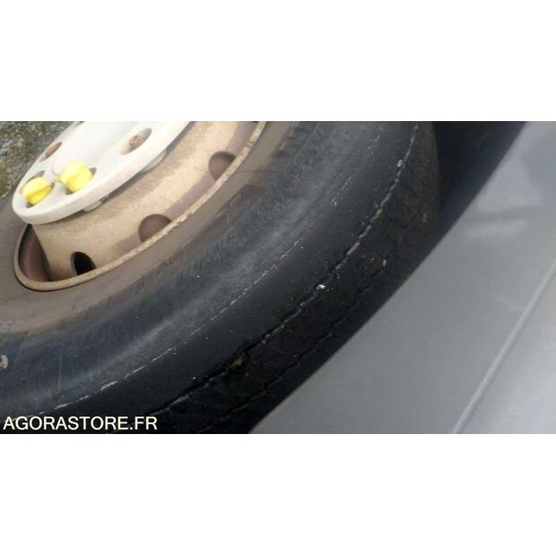 2011 Renault PREMIUM-44834538