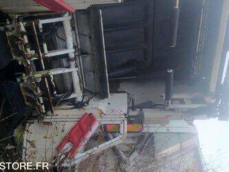 2011-renault-premium-1402937-44834540