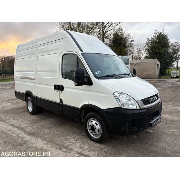 2011 Iveco 35C18-44834560