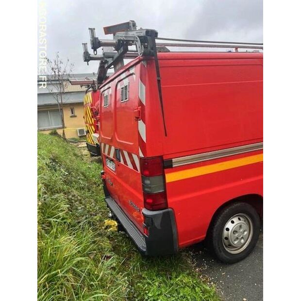 2001 Peugeot BOXER-44834592