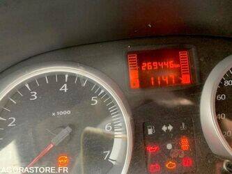 2011-dacia-duster-1402944-44834603