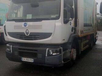 صورة ل شاحنات النفايات 2013 رينو PREMIUM