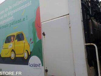 2013-renault-premium-1402946-44834615