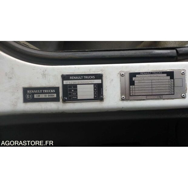 2013 Renault PREMIUM-44834617