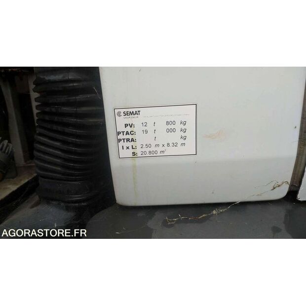 2013 Renault PREMIUM-44834618