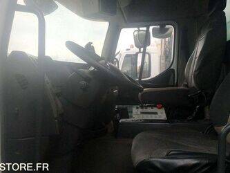 2013-renault-premium-1402946-44834619