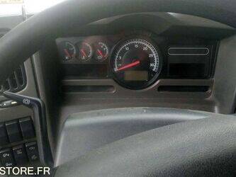 2013-renault-premium-1402946-44834622