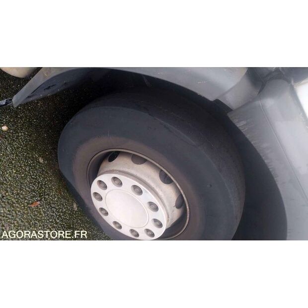 2013 Renault PREMIUM-44834623