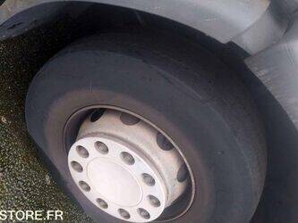 2013-renault-premium-1402946-44834623