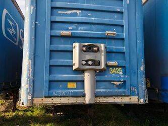 صورة ل مقطورات بباب جانبي 2007 فروهوف TX34