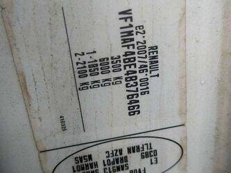 2013-renault-master-1402950-44834663