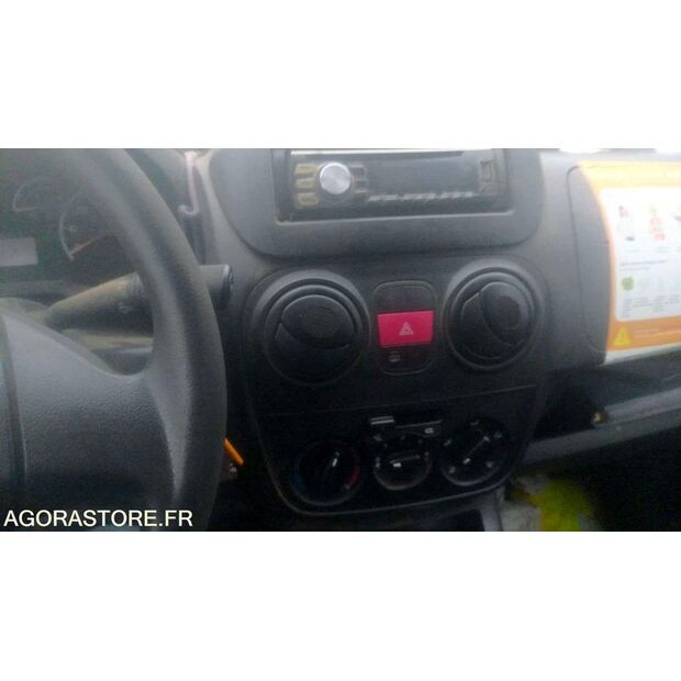 2016 بيجو Bipper-44834685